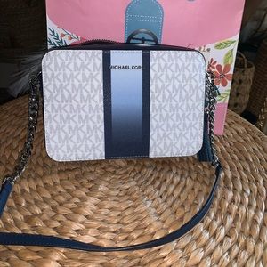 Michael Kors Crossbody